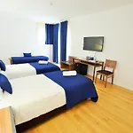 Hilltop Oasis Lisboa מלון 4*