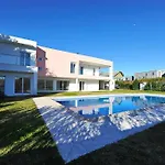 מלון Hilltop Oasis Lisboa 4*