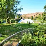 Hilltop Oasis Lisboa אוייראס