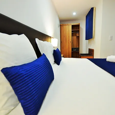 Hilltop Oasis Lisboa Hotel Oeiras