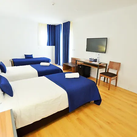 Hilltop Oasis Lisboa Hotel 4*