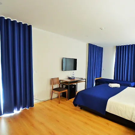 Hilltop Oasis Lisboa Hotel Oeiras