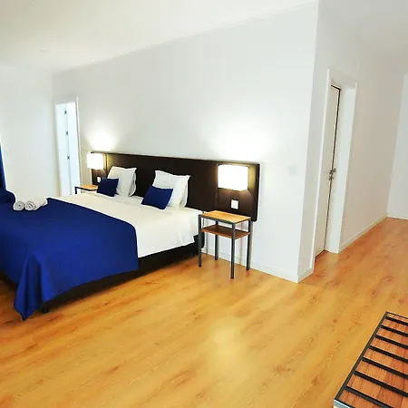 Hilltop Oasis Lisboa Hotel 4*