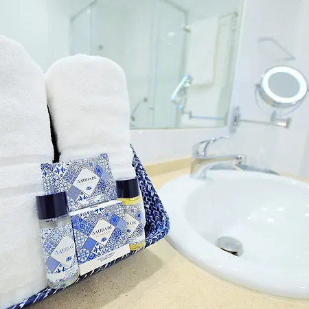 Hilltop Oasis Lisboa Oeiras