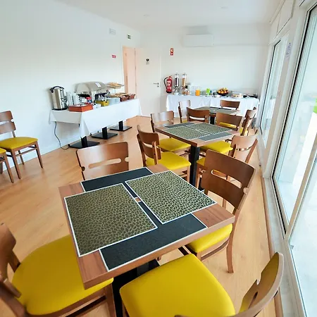 Hilltop Oasis Lisboa Hotel Oeiras