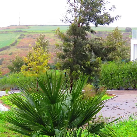 Hilltop Oasis Lisboa 4*