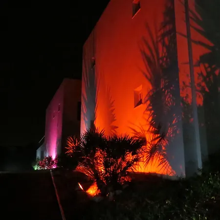 Hilltop Oasis Lisboa Hotel