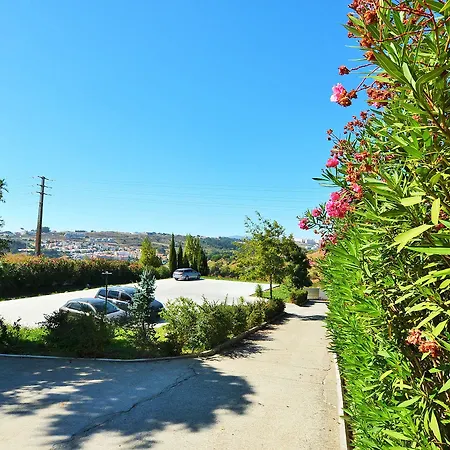 Hilltop Oasis Lisboa