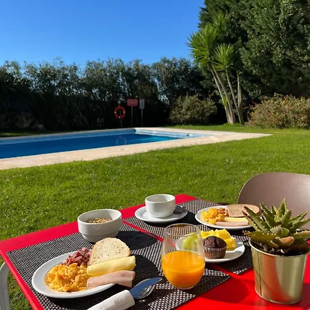 Hilltop Oasis Lisboa