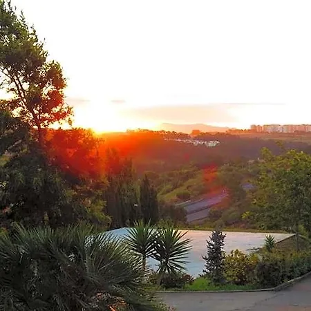 Hilltop Oasis Lisboa