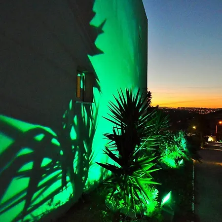 Hilltop Oasis Lisboa