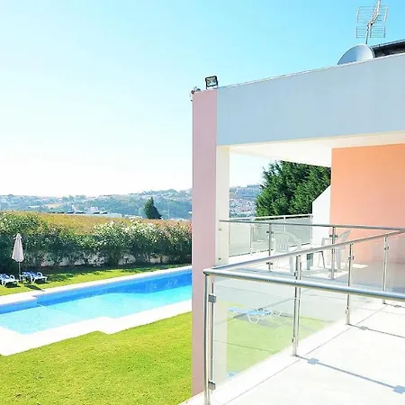 Hilltop Oasis Lisboa Oeiras