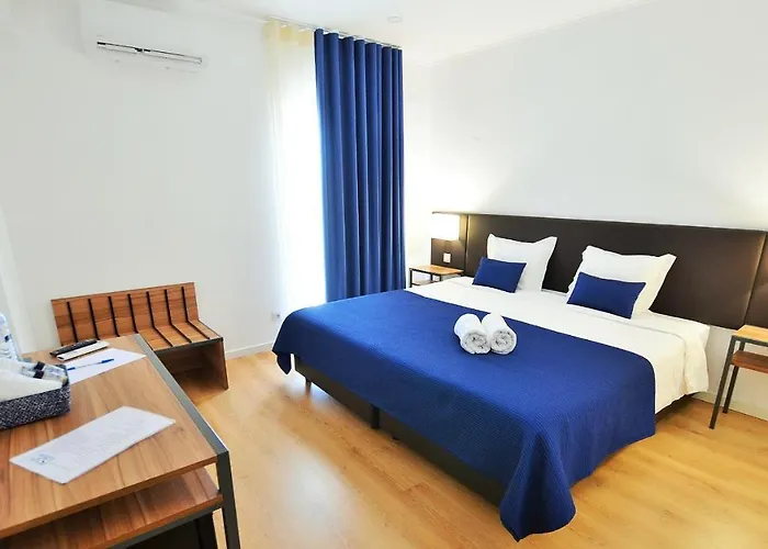 Hilltop Oasis Lisboa