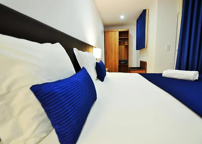 מלון Hilltop Oasis Lisboa אוייראס