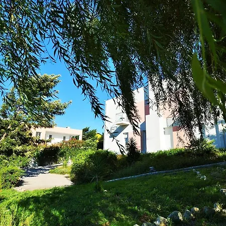 Hilltop Oasis Lisboa Otel Oeiras